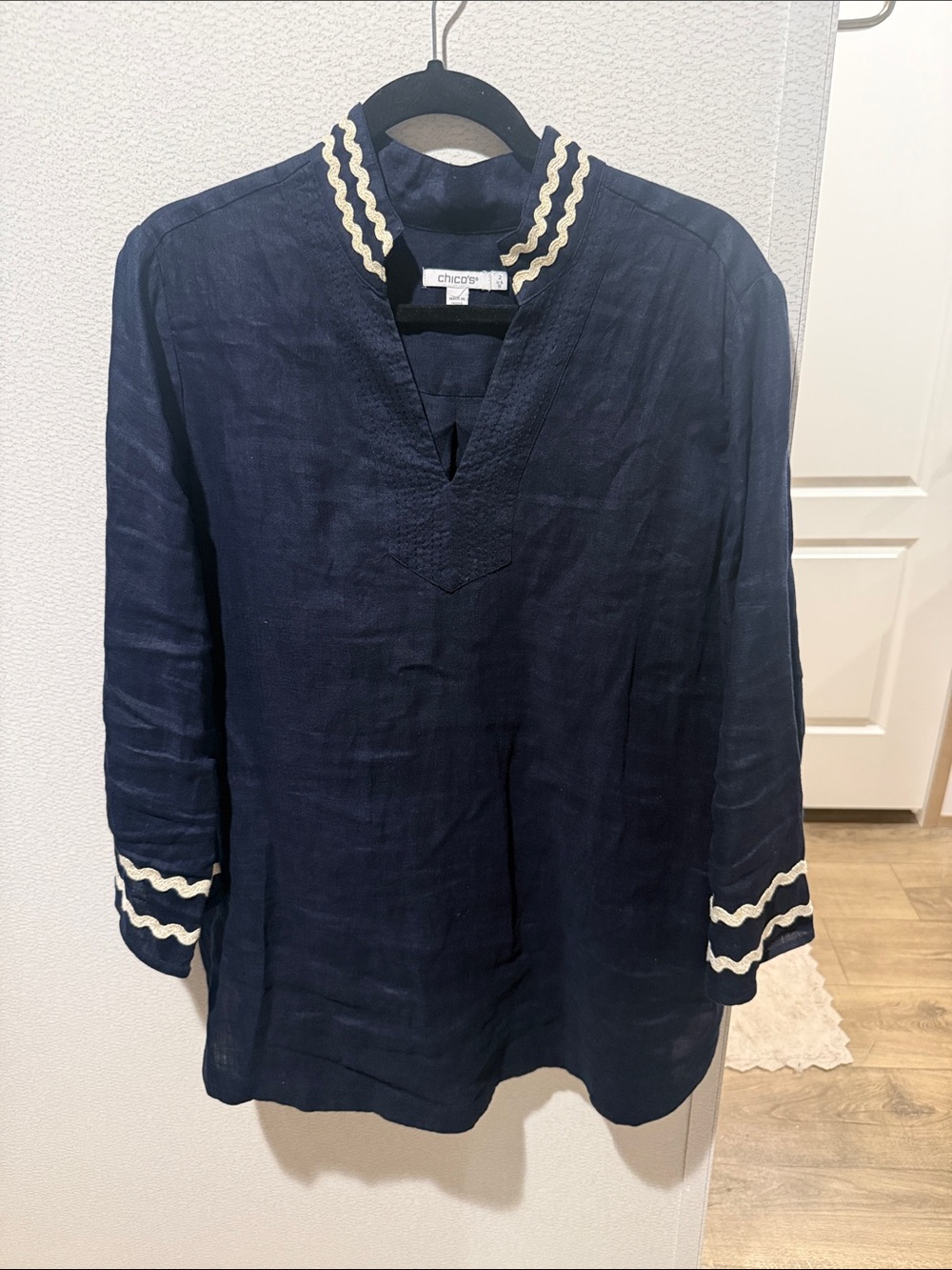 Chico's Navy Pullover Tunic with Cream Scallop Trim